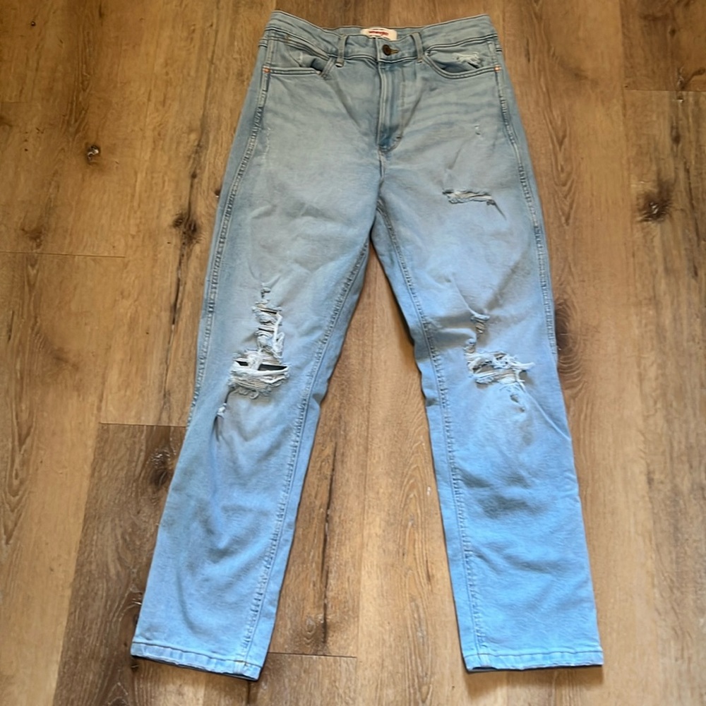 Wrangler | Distressed High Rise Vintage Taper Jeans Size 8